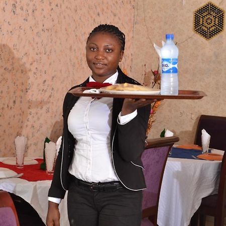 Limoh Suites Benin City Exteriör bild