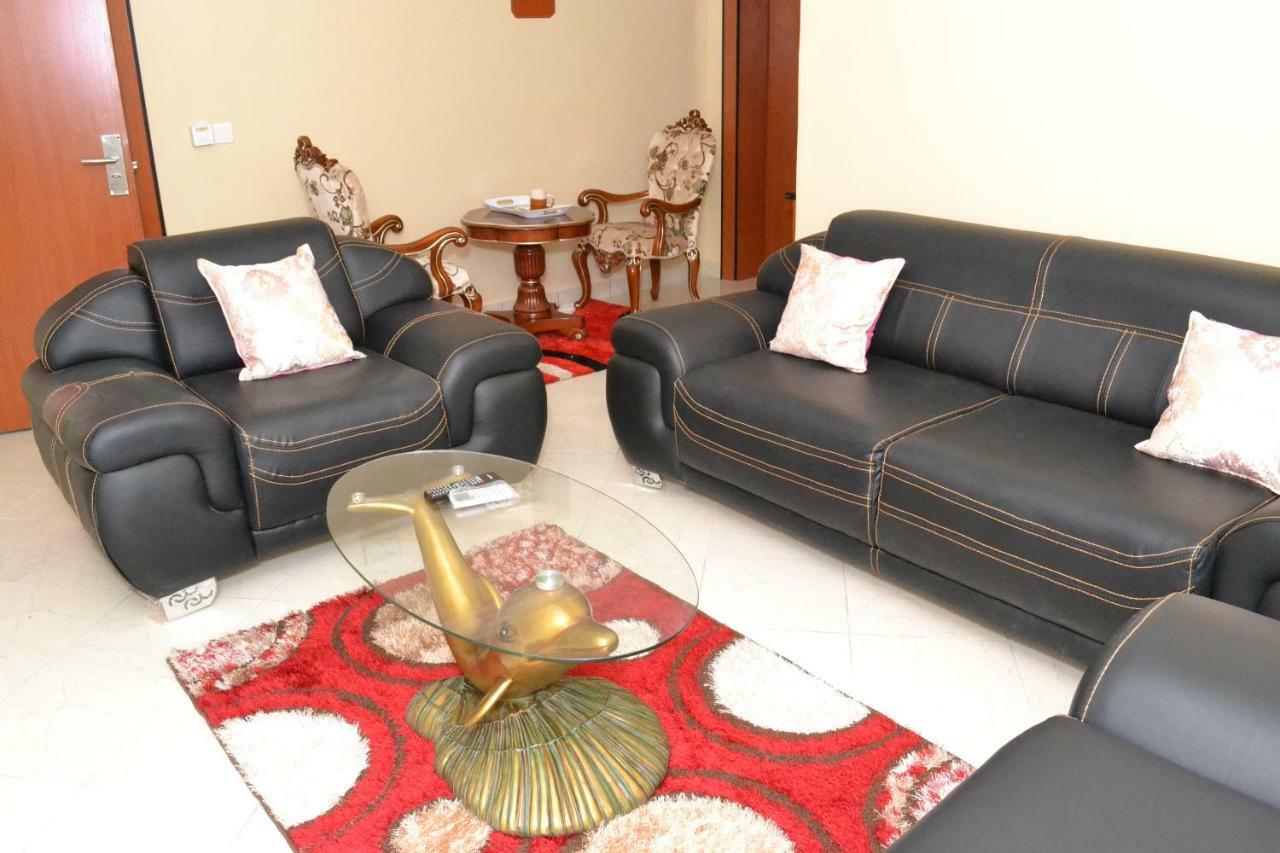 Limoh Suites Benin City Exteriör bild