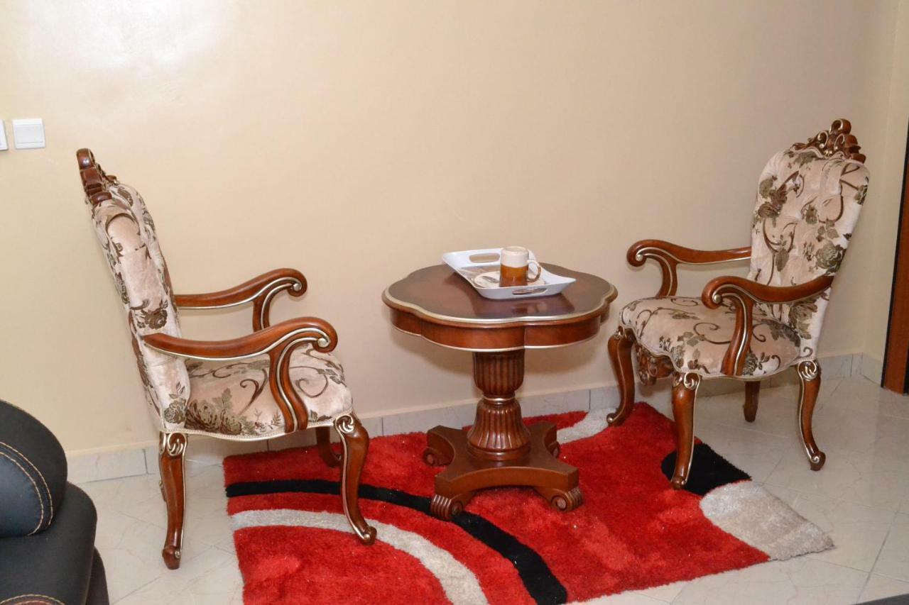 Limoh Suites Benin City Exteriör bild
