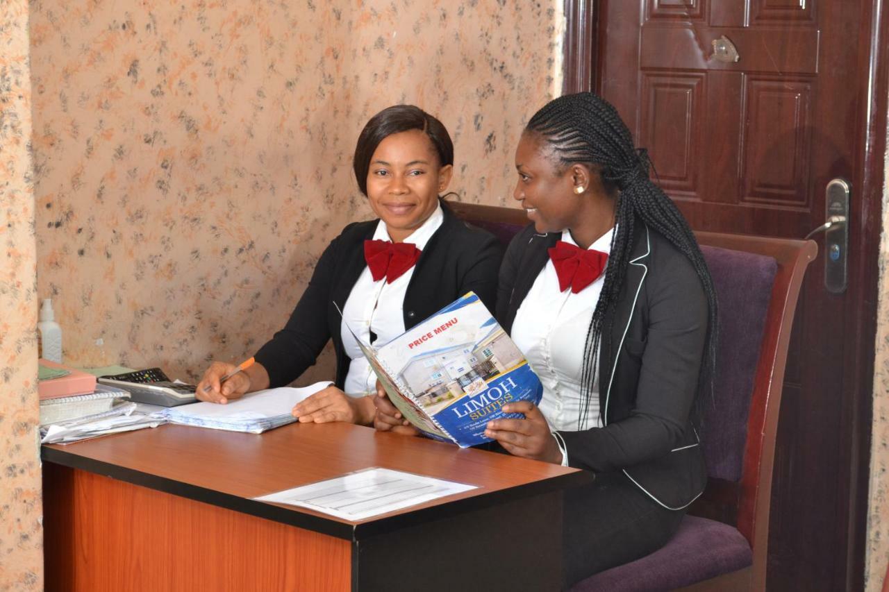 Limoh Suites Benin City Exteriör bild