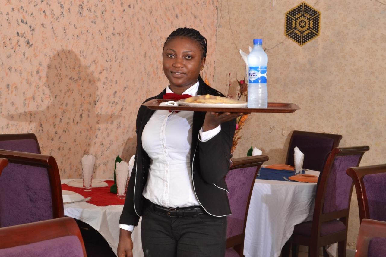 Limoh Suites Benin City Exteriör bild